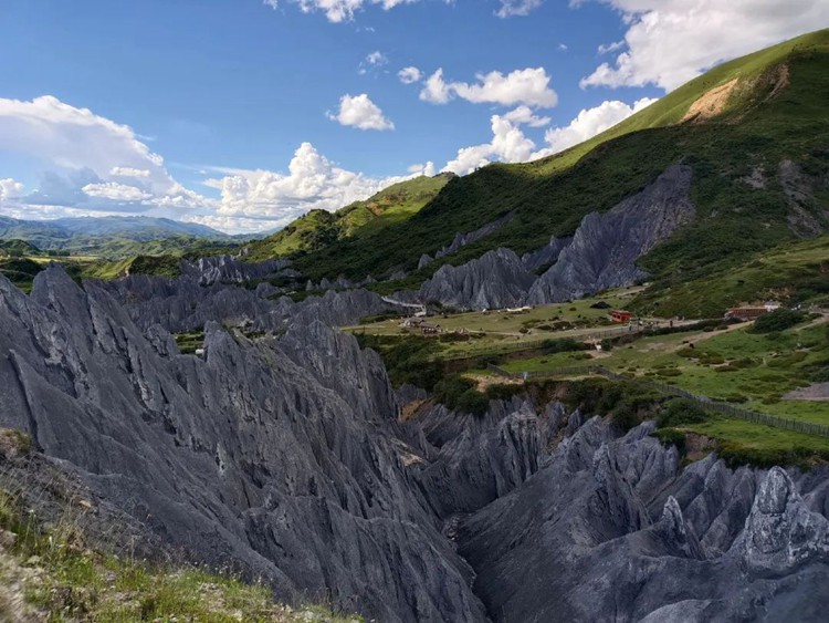 2025年川西格聂15